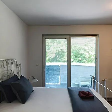 Cozy And Affordable Apartment!